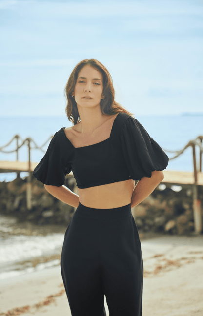 Salida de baño crop top negro manga corta Spiaggia 