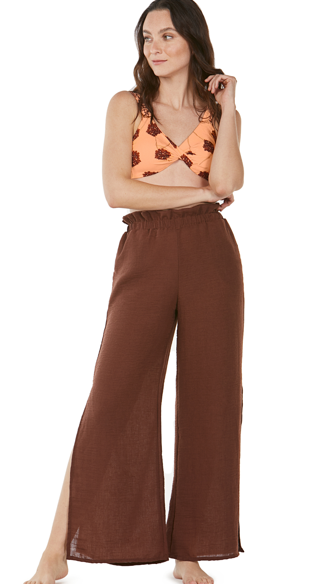 pantalón Ginger de tela fresca y ancho con pretina elástica suave se adapta perfectamente a tu silueta sin marcarla