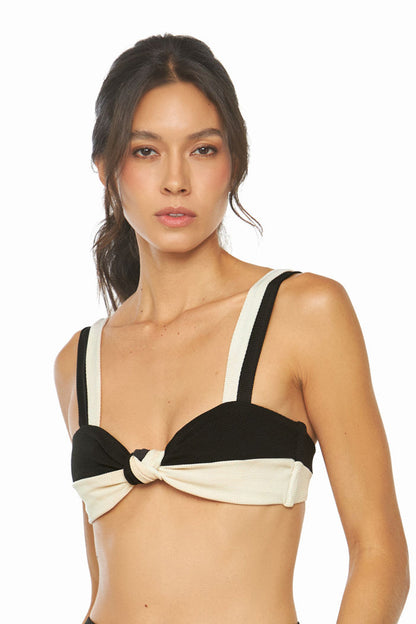 TOP DE BIKINI CANELO